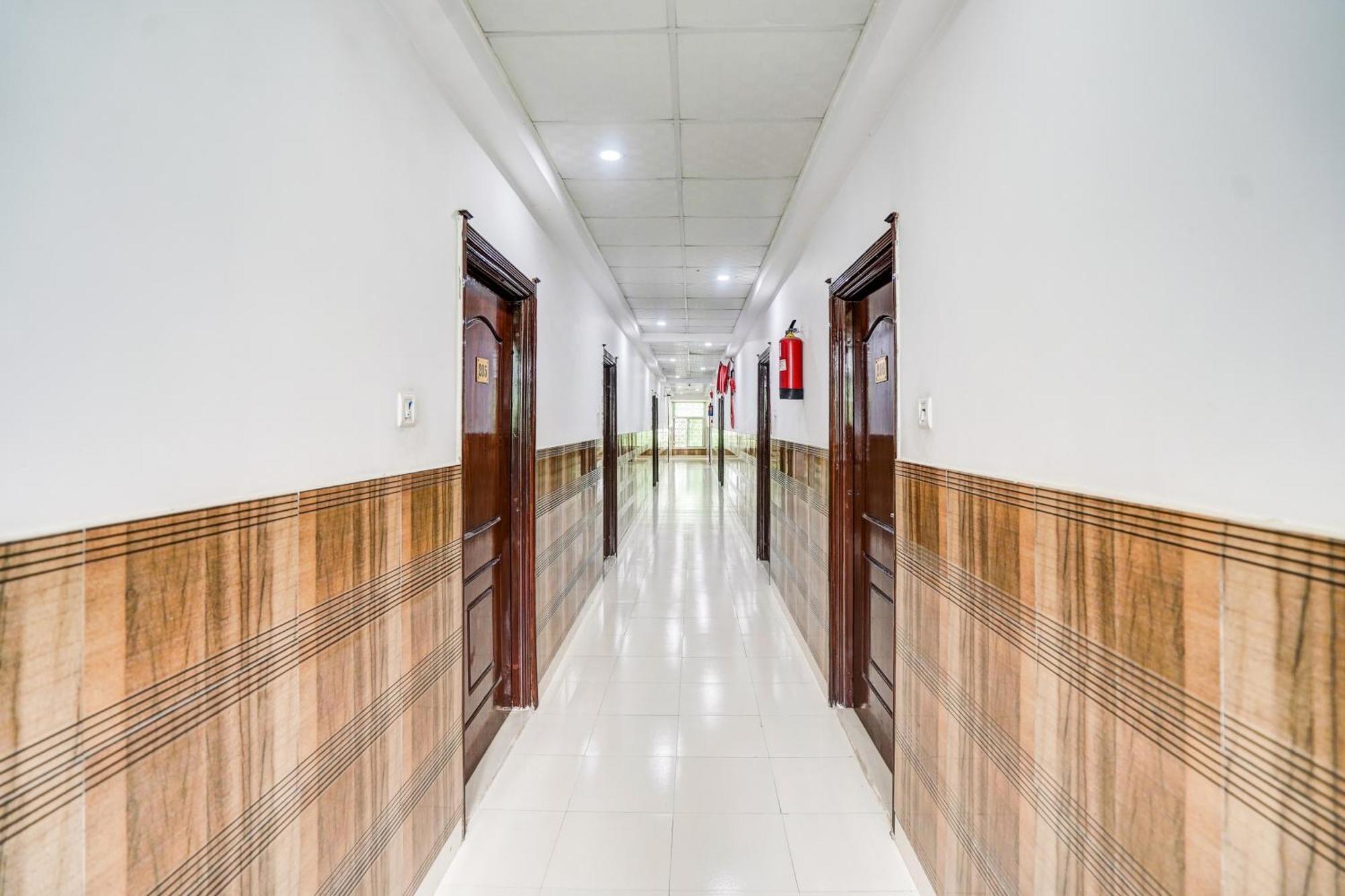 Super Hotel O Sgpgi Bijnaur ภายนอก รูปภาพ