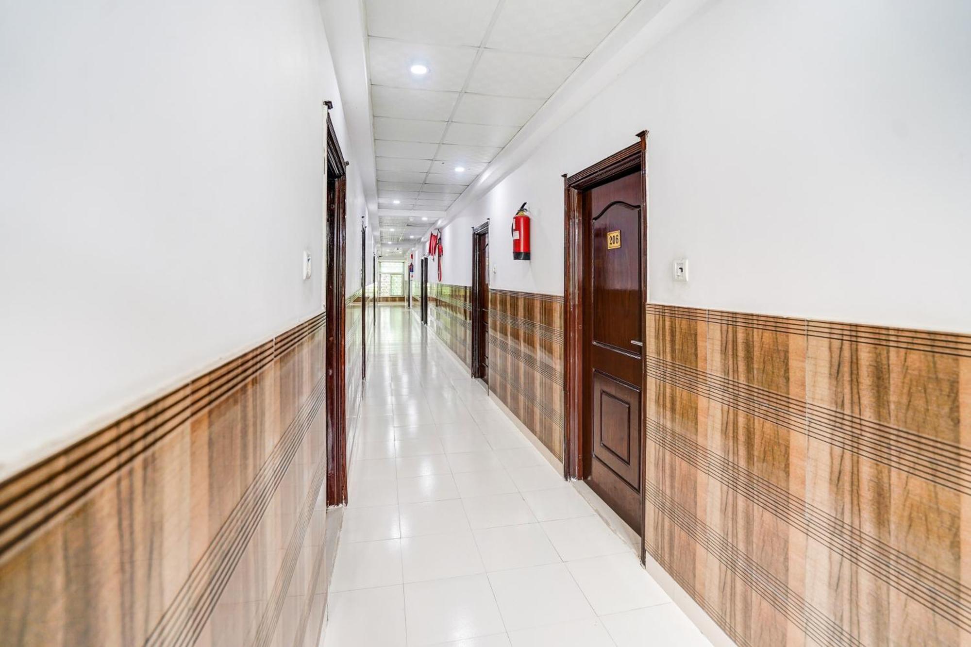 Super Hotel O Sgpgi Bijnaur ภายนอก รูปภาพ